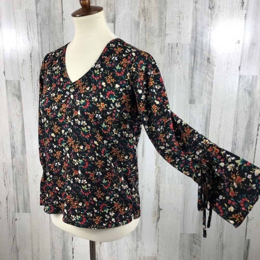J.Crew Mercantile Black‎ Floral Bell Sleeve Blouse